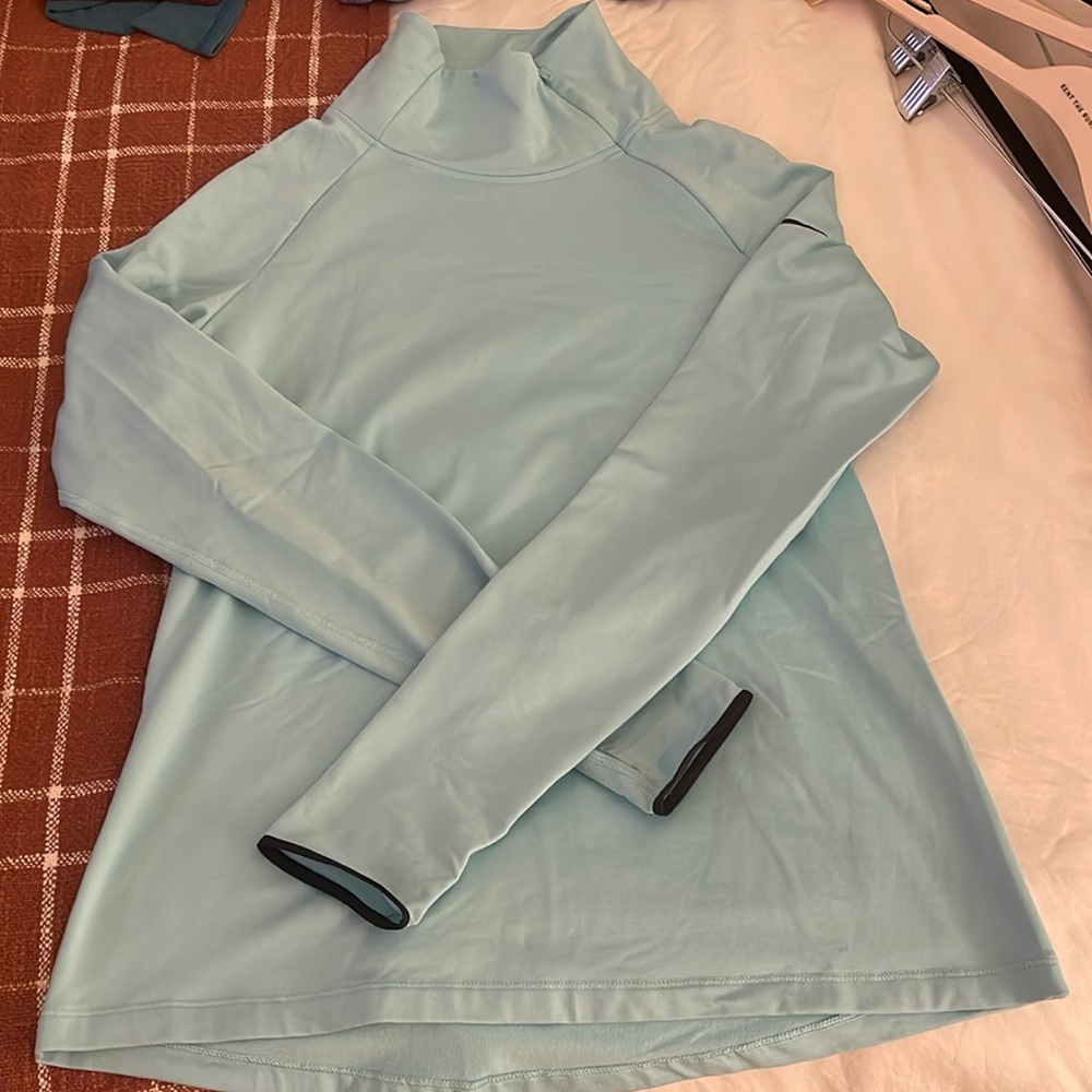 Nike turtleneck Dri-Fit